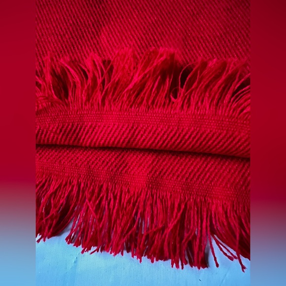 Vintage Red Acrylic Throw Blanket with Fringe by The Northwest Co 46"×62" nWOT - Picture 6 of 8